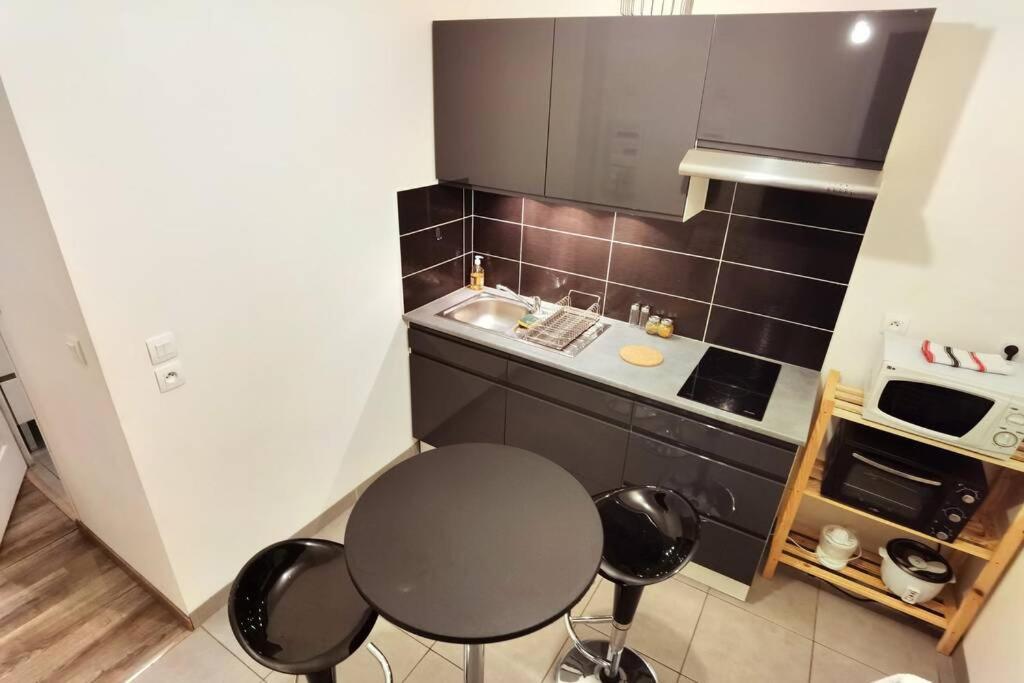 Ferienwohnung Emile Zola Reims Exterior foto
